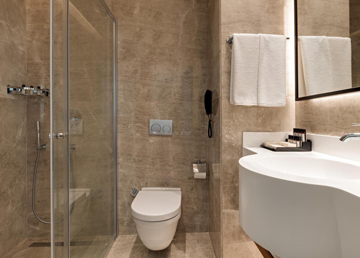 Gleam Collection Hotel اسطنبول المظهر الخارجي الصورة A bathroom in a hotel